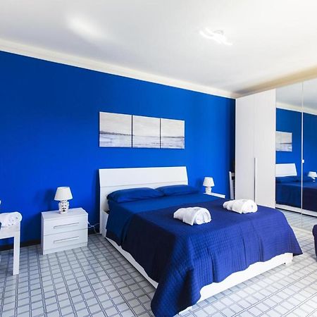 Recanati Seaside Apartment Giardini Naxos Eksteriør billede