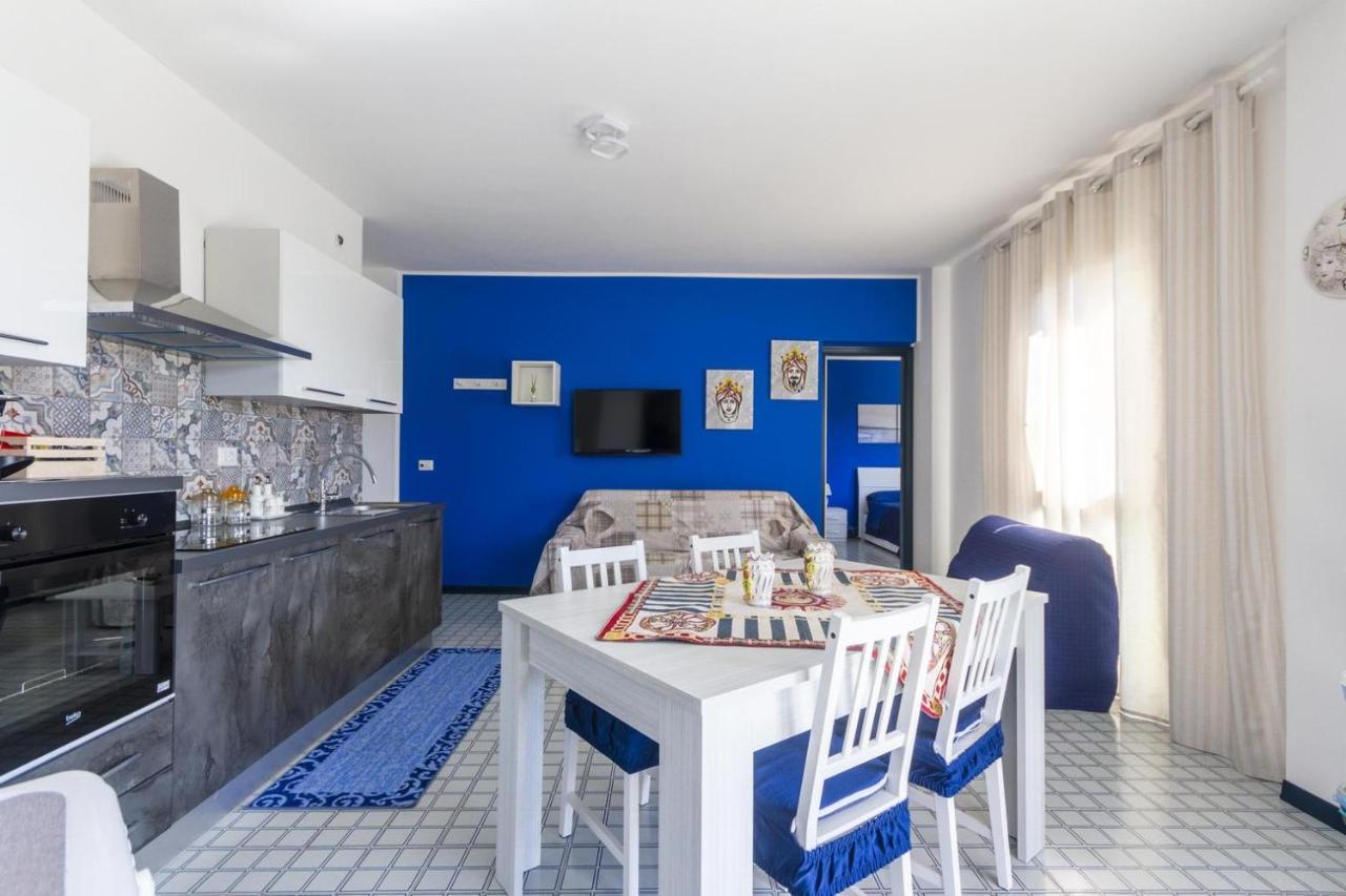 Recanati Seaside Apartment Giardini Naxos Eksteriør billede