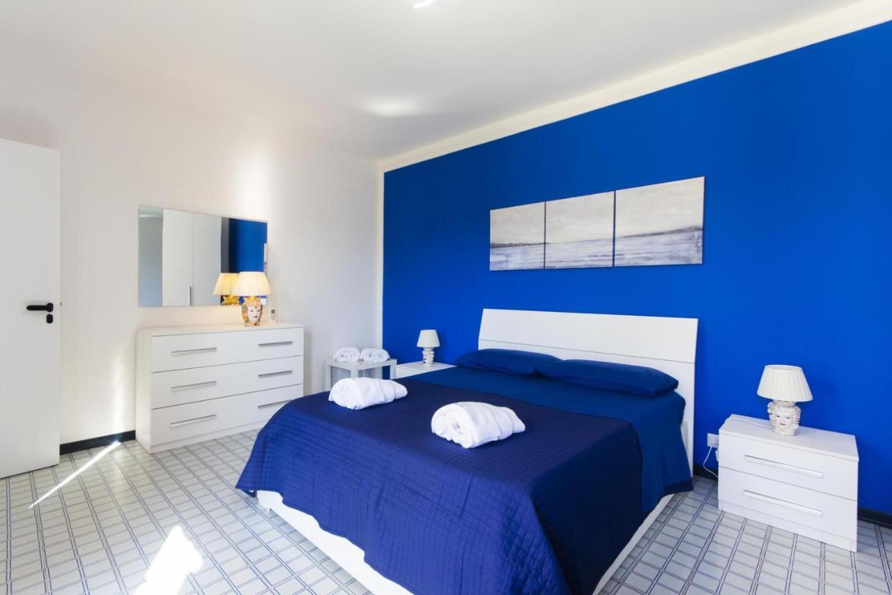 Recanati Seaside Apartment Giardini Naxos Eksteriør billede